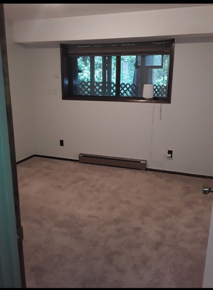 Building Photo - 2050 SW Pheasant Dr