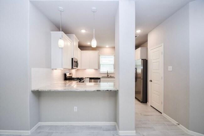 Building Photo - 1417 Sundown Gln Ln