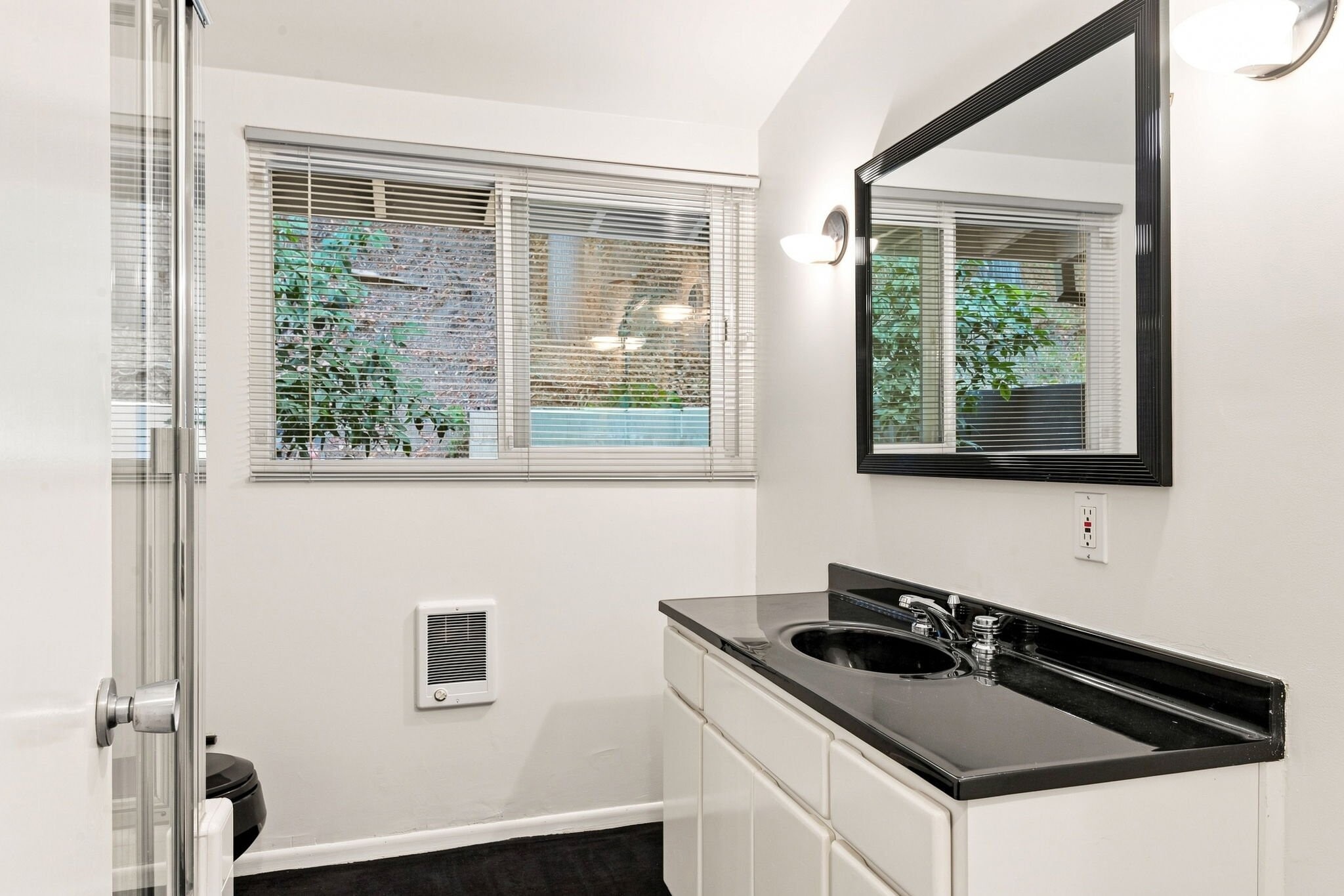 Building Photo - 3231 Oakley Dr