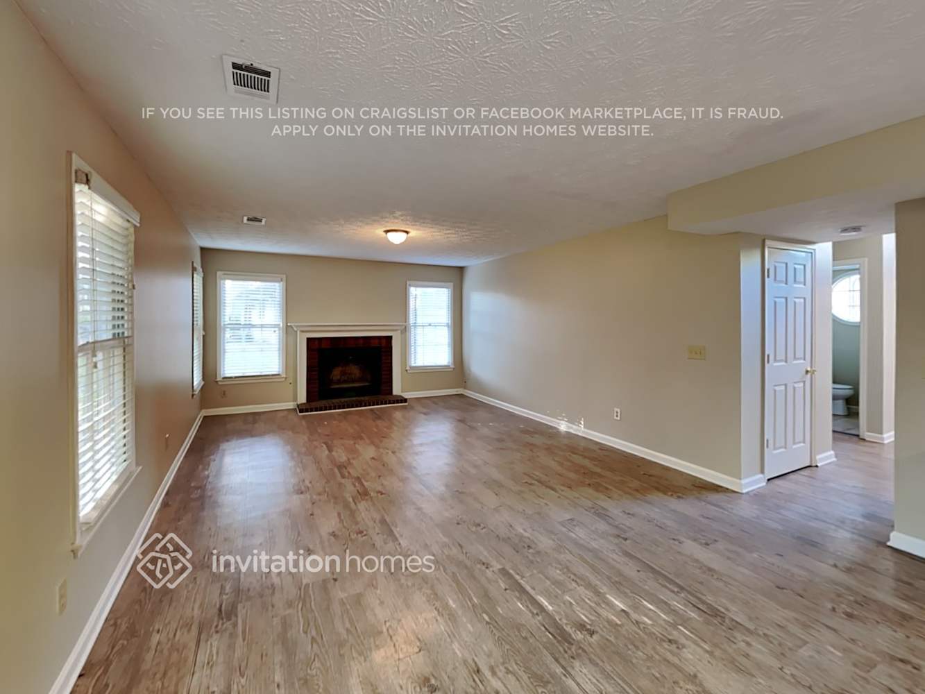 Building Photo - 1960 Wedgewood Dr