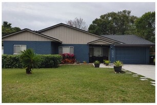 Building Photo - 5830 Camellia Dr
