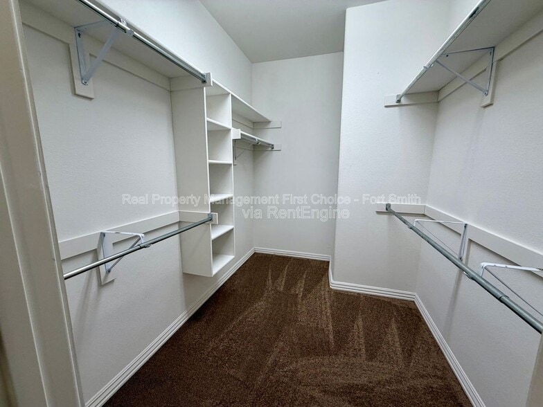 Building Photo - 6608 Leightyn Ln