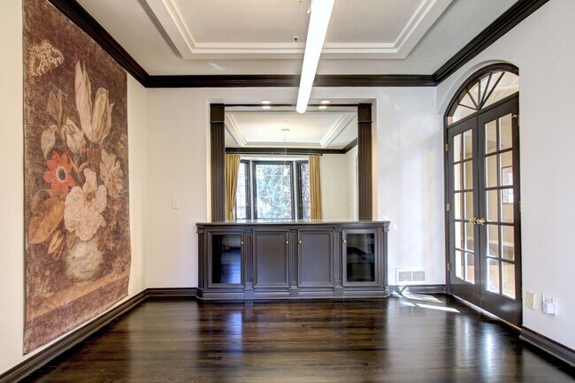 Building Photo - Castle Pines Village Custom Home for lease.