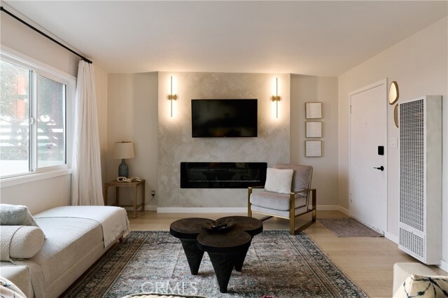 Building Photo - 5267 E Ocean Blvd