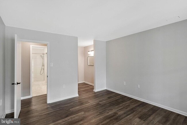 Building Photo - 2942 Yarling Ct