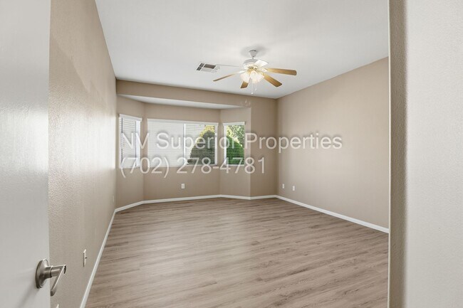 Building Photo - NW!! Single Story!! New Luxury Vinal Plank flooring!! New Carpet Bedrooms 2 & 3!!! New Interter P...