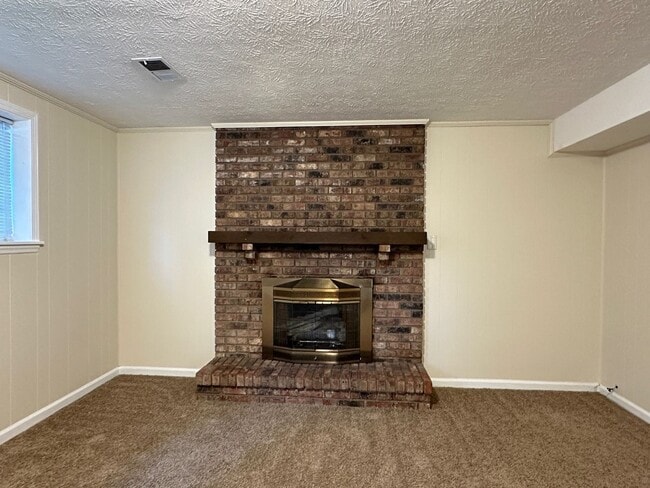 Building Photo - COMING SOON! Beautiful House in Tates Creek! 3 BR, 2.5 Baths, Finished Basement & Garage