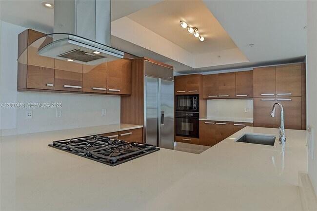 Building Photo - 3535 S Ocean Dr