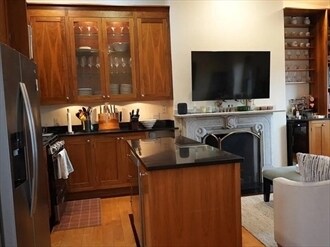 Building Photo - 11 Milford St