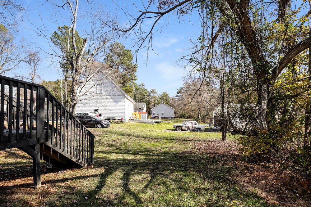 Building Photo - 301 Oferrell St