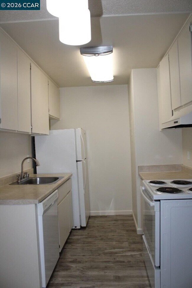 Building Photo - 5290 San Pablo Dam Rd