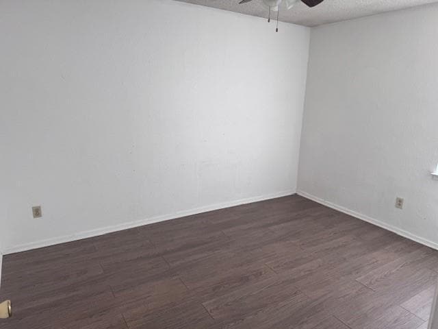 Building Photo - 1435 26th St NE