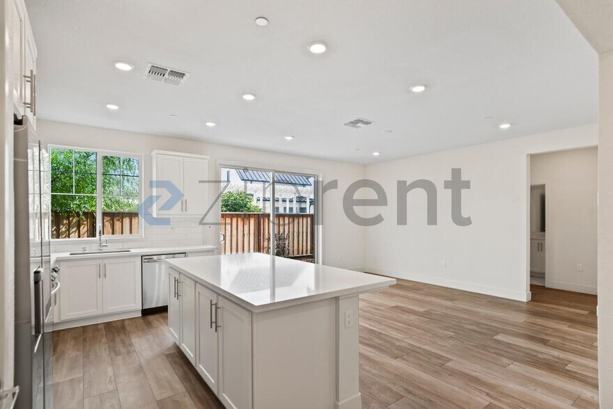Building Photo - 1765 Jade Pl