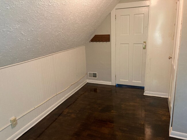 Building Photo - 3 Bed 1 Bath Single Family Home in Rothschild