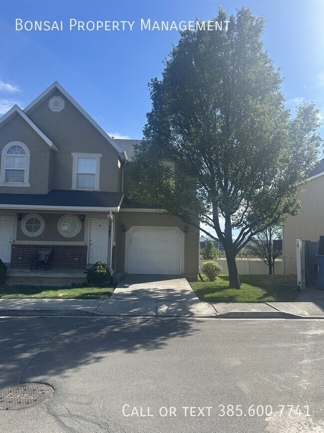 Building Photo - 1247 N Bridalwood Loop