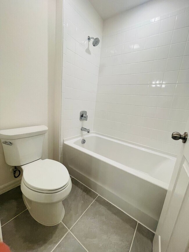 Building Photo - Coming Soon!!!-Blue Springs Reserve-180 Glass Onion Dr Groveland, FL 34737