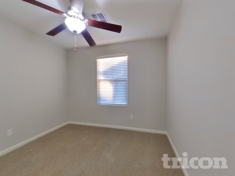 Building Photo - 12577 W Steed Ridge