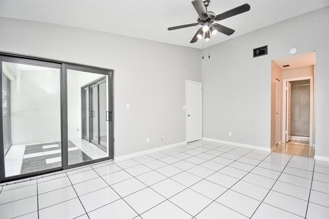 Building Photo - 3100 NW 46th St