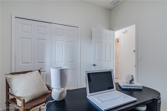 Building Photo - 1302 Ebro Ct