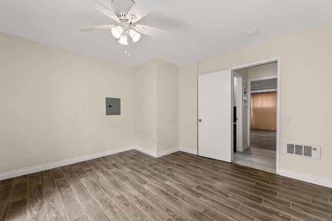 Building Photo - 1281 34th St