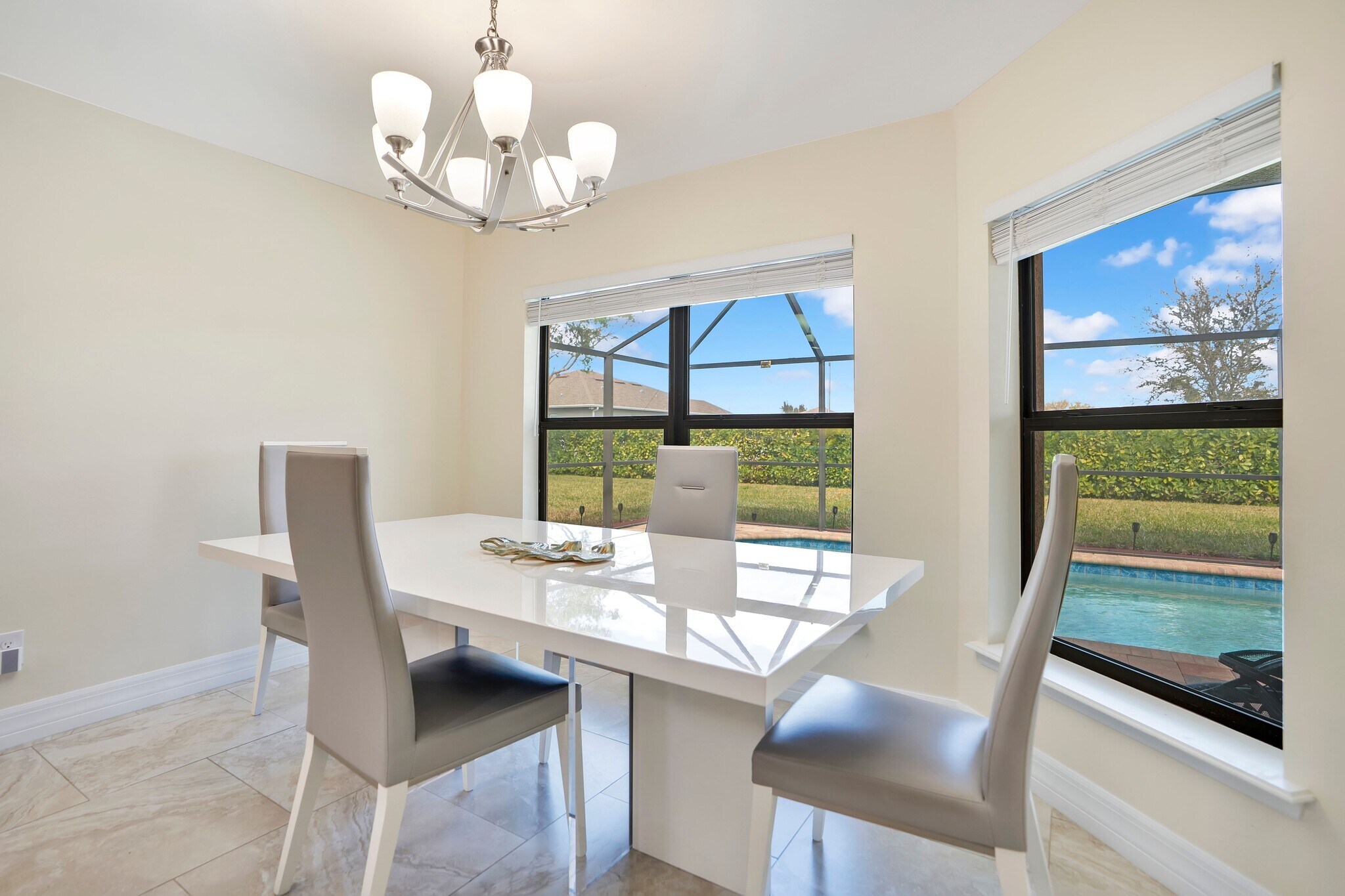 Building Photo - 1627 SW 14th St