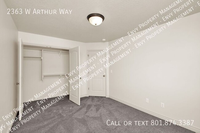 Building Photo - 2363 Arthur Way