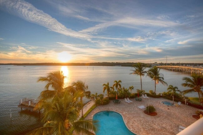 Building Photo - 8800 Bay Pines Blvd