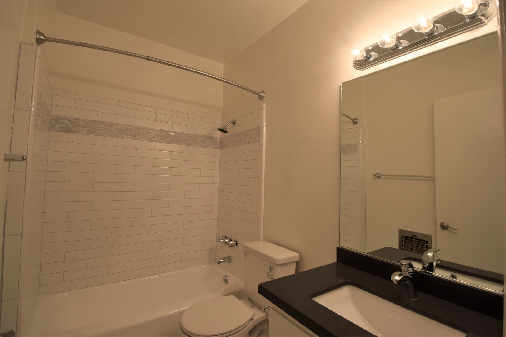 Building Photo - 2429 Cheremoya Ave