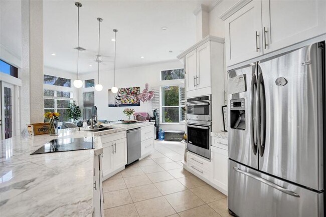 Building Photo - 11445 NW 75th Manor
