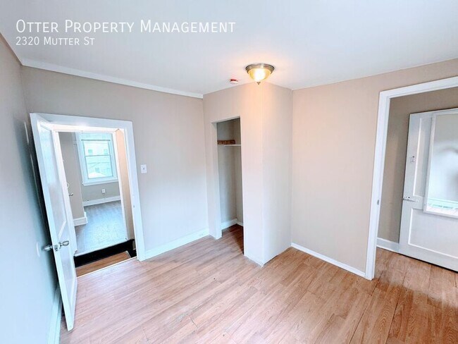 Building Photo - 2320 Mutter St