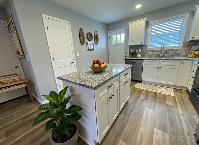 Building Photo - Summer Lease Up Specials - Call for Details -New 2 Bed, 2 Bath with Garage, walk in