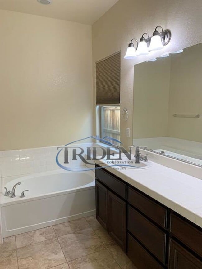 Building Photo - This a Beautiful newer 3 bedroom, 2 bath house