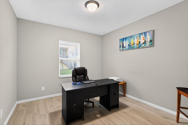 Building Photo - 17523 Promenade Dr