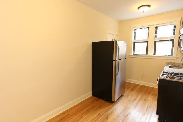 Building Photo - 4125 N Ashland Ave