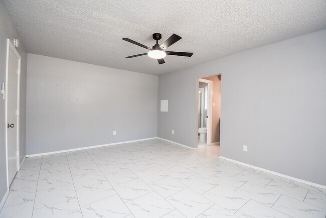 Building Photo - 23515 Briarcreek Blvd