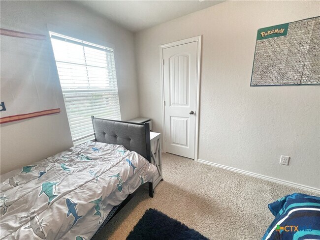 Building Photo - 940 Chachalaca Ct