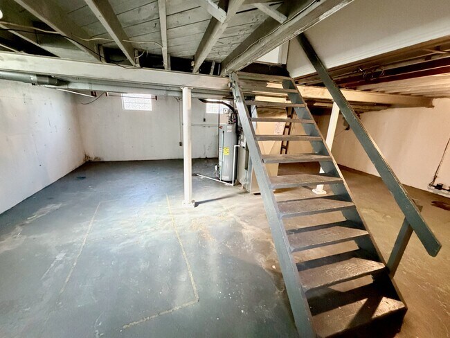 Building Photo - 34 Gambier Cir