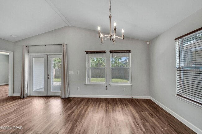 Building Photo - 205 Woodlawn Ct