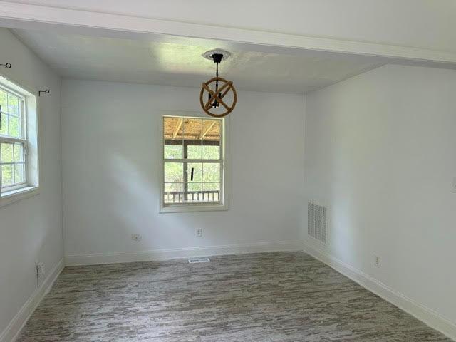 Building Photo - 210 W James Cir