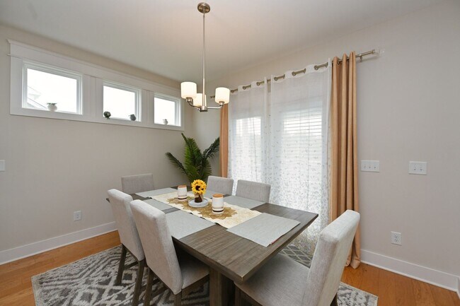 Building Photo - **EXECUTIVE 2022-BUILT HOME IN WILLIAMSON ...