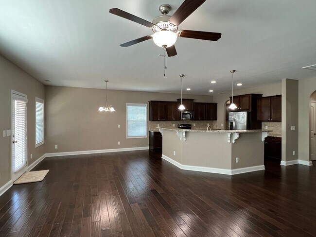 Building Photo - 1031 Liberty Ln