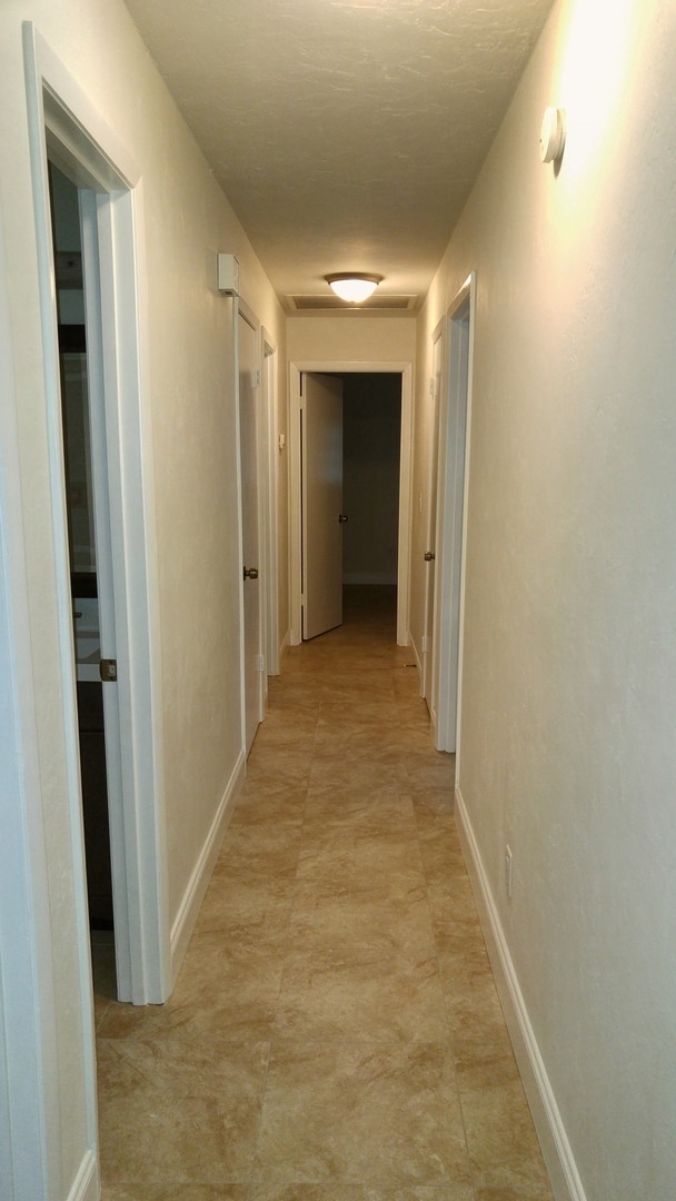 Building Photo - 3 Bedroom, 2 Bath in Idylwild area