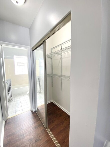 Interior Photo - 4756 N. Maplewood Ave.