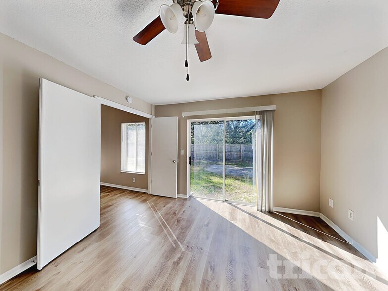 Building Photo - 1330 Gangplank Dr