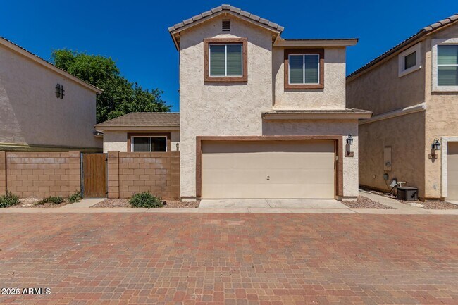 Building Photo - 4334 E Carla Vista Dr