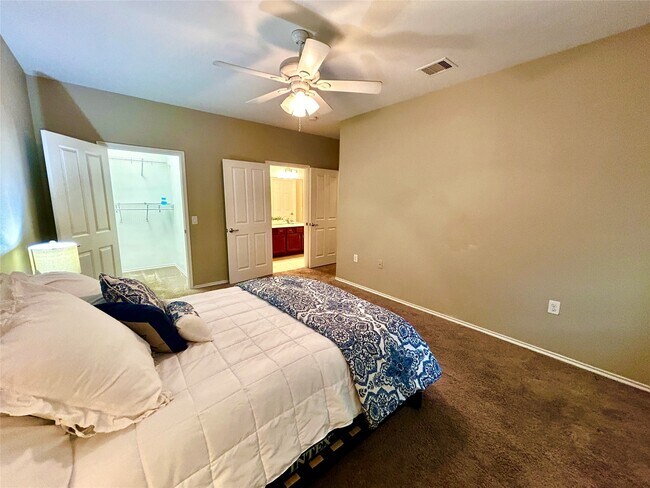 Building Photo - 13600 Breton Ridge St