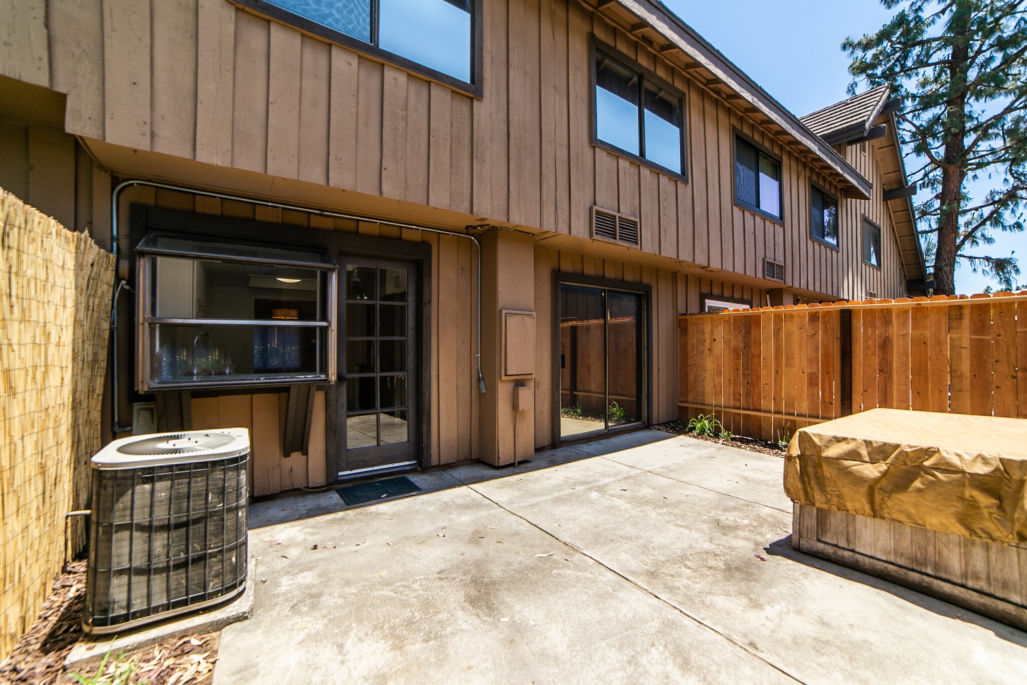 Building Photo - 9743 Reseda Blvd #3