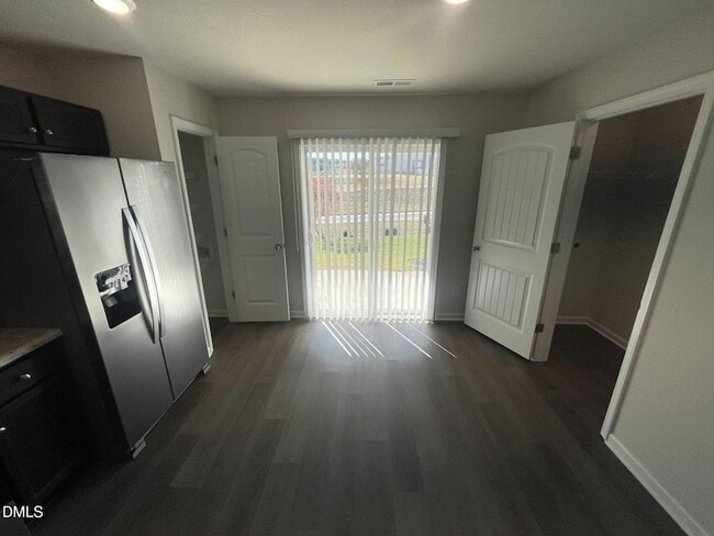 Building Photo - 2059 Wiggins Village Dr