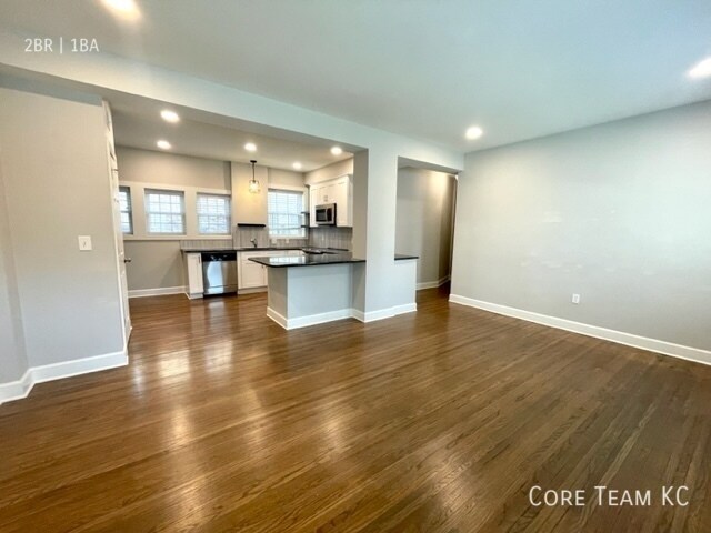 Primary Photo - 920 Ward Pkwy