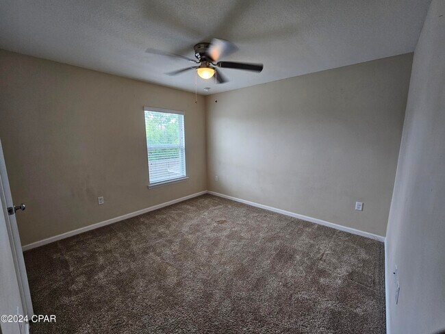 Building Photo - 4707 Windsor Park Ln